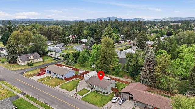 613 N Main St, Deer Park, WA 99006