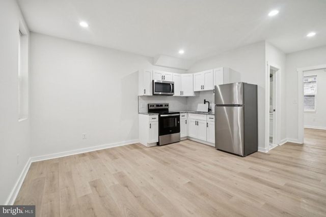 2330 BRYANT AVE, Baltimore, MD 21217