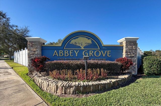 2712 ABBEY GROVE DRIVE, Valrico, FL 33594