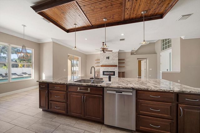 2712 ABBEY GROVE DRIVE, Valrico, FL 33594