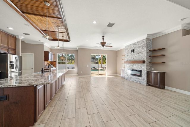 2712 ABBEY GROVE DRIVE, Valrico, FL 33594