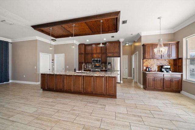 2712 ABBEY GROVE DRIVE, Valrico, FL 33594