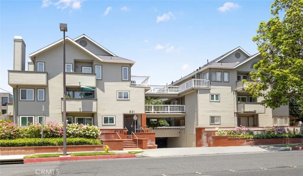 961 E California Boulevard 327, Pasadena, CA 91106