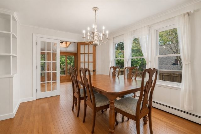 34 Lake Sargent Dr, Leicester, MA 01524