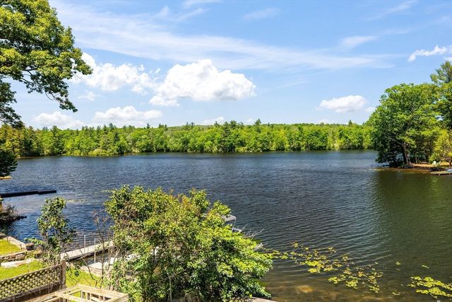 34 Lake Sargent Dr, Leicester, MA 01524