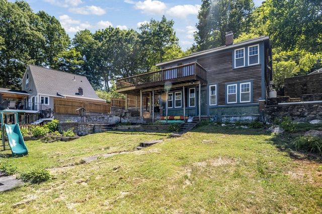 34 Lake Sargent Dr, Leicester, MA 01524