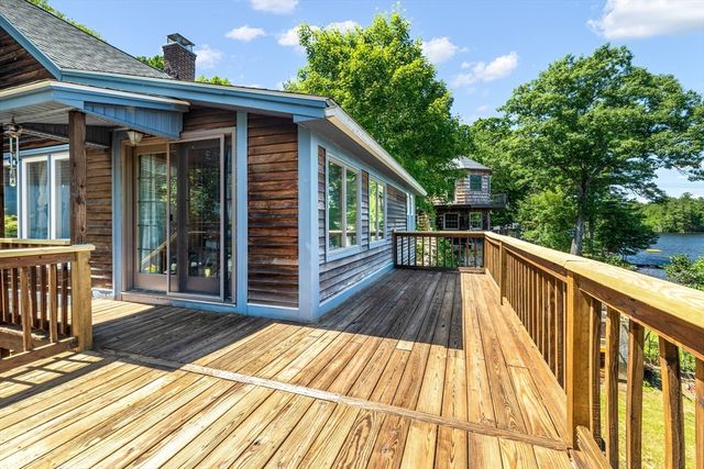 34 Lake Sargent Dr, Leicester, MA 01524