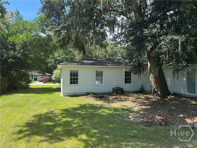 4 Brookview Drive, Savannah, GA 31406