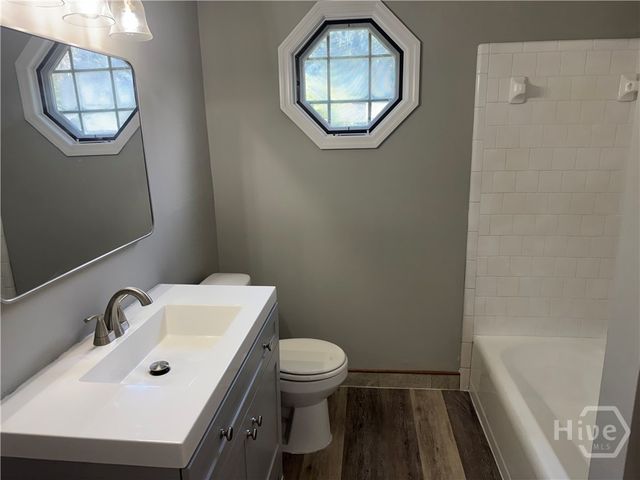 4 Brookview Drive, Savannah, GA 31406