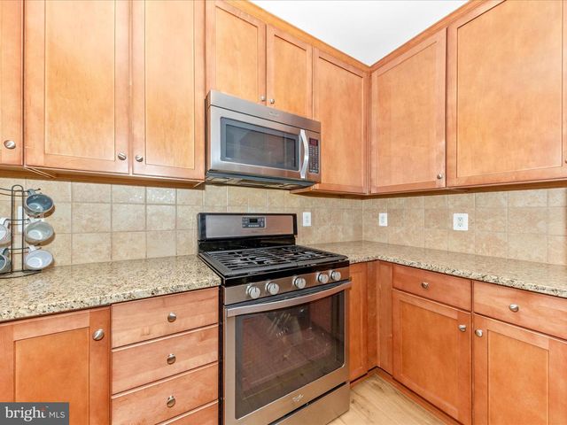 11800 OLD GEORGETOWN #1207, Rockville, MD 20852