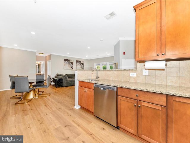 11800 OLD GEORGETOWN #1207, Rockville, MD 20852