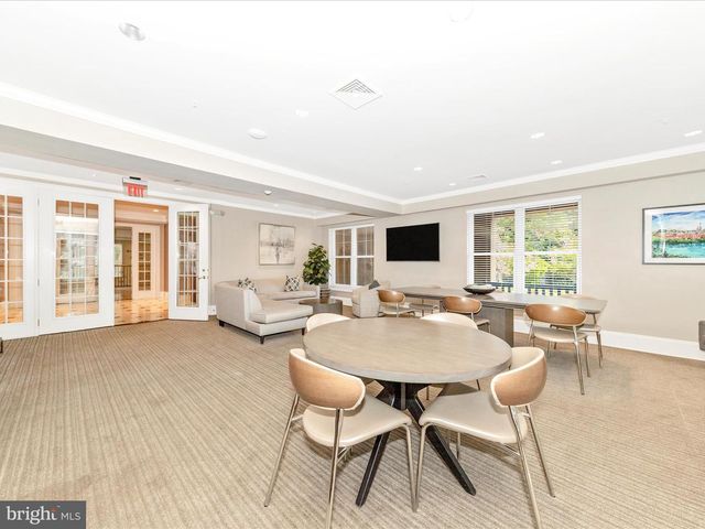 11800 OLD GEORGETOWN #1207, Rockville, MD 20852