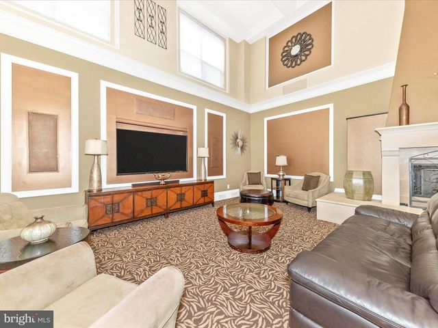 11800 OLD GEORGETOWN #1207, Rockville, MD 20852