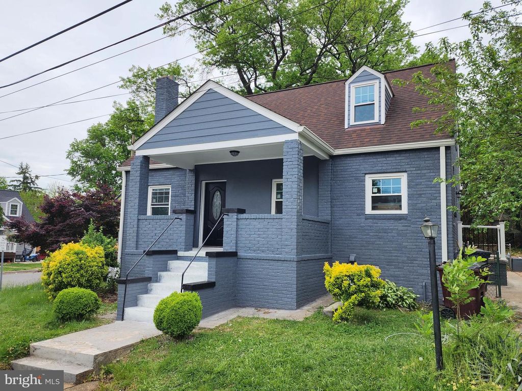 4813 RITTENHOUSE ST, Riverdale, MD 20737