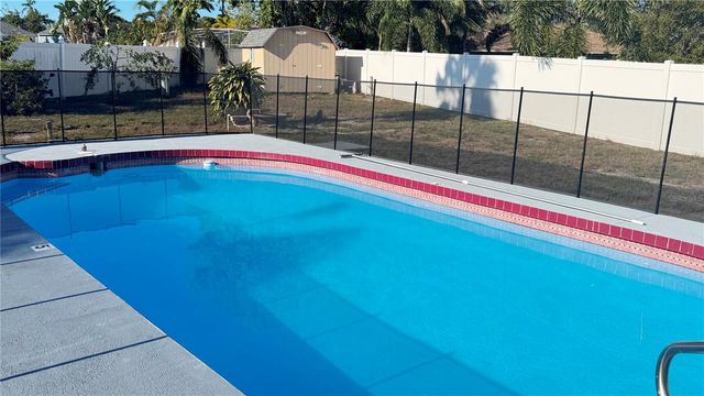 2702 38TH STREET W, Bradenton, FL 34205