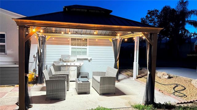 2702 38TH STREET W, Bradenton, FL 34205