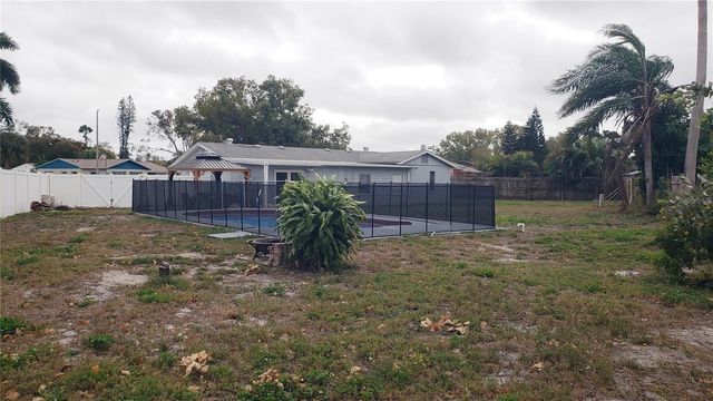 2702 38TH STREET W, Bradenton, FL 34205