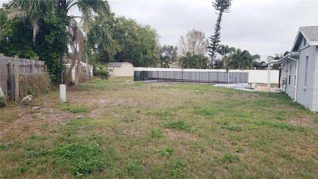2702 38TH STREET W, Bradenton, FL 34205