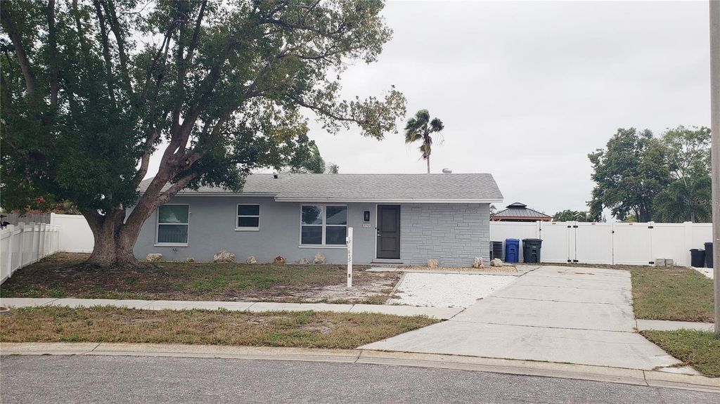 2702 38TH STREET W, Bradenton, FL 34205