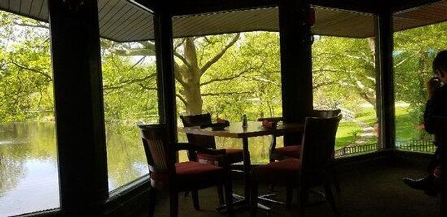 3750 Cedaridge Road, Kalamazoo, MI 49008