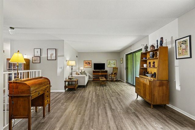 3750 Cedaridge Road, Kalamazoo, MI 49008