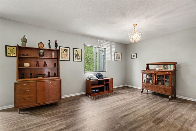 3750 Cedaridge Road, Kalamazoo, MI 49008