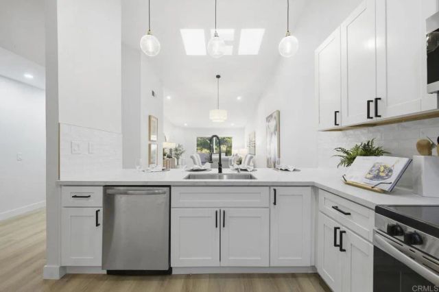 18023 Avenida Alozdra, Rancho Bernardo (san Diego), CA 92128