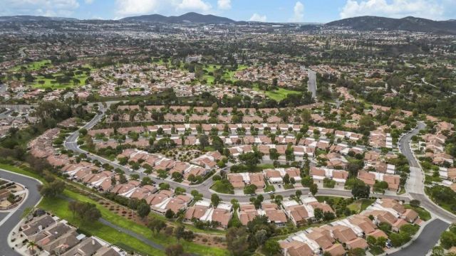 18023 Avenida Alozdra, Rancho Bernardo (san Diego), CA 92128