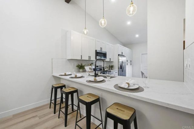 18023 Avenida Alozdra, Rancho Bernardo (san Diego), CA 92128