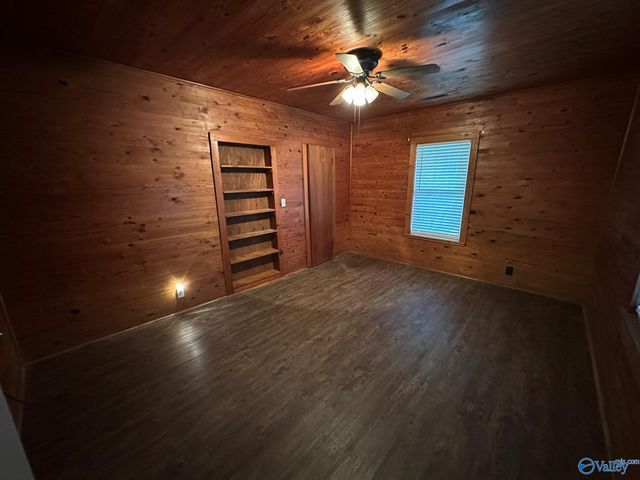 1604 Gum Pond Road, Eva, AL 35621