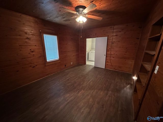 1604 Gum Pond Road, Eva, AL 35621