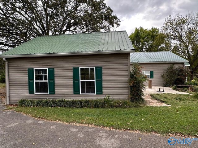 1604 Gum Pond Road, Eva, AL 35621