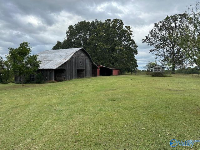 1604 Gum Pond Road, Eva, AL 35621