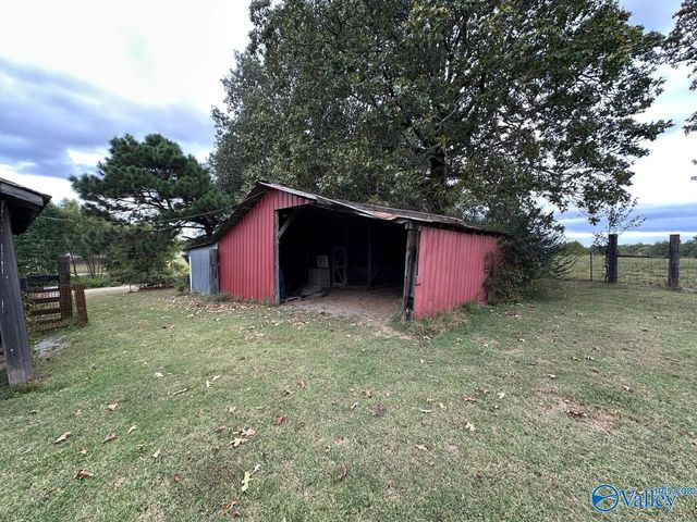 1604 Gum Pond Road, Eva, AL 35621