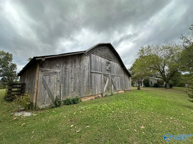 1604 Gum Pond Road, Eva, AL 35621