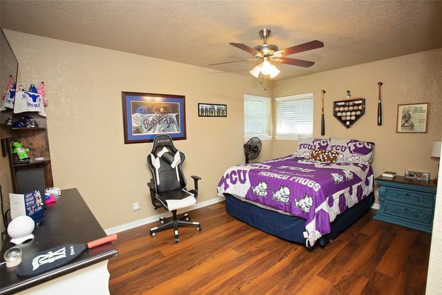 1405 Thompson Drive, Graham, TX 76450