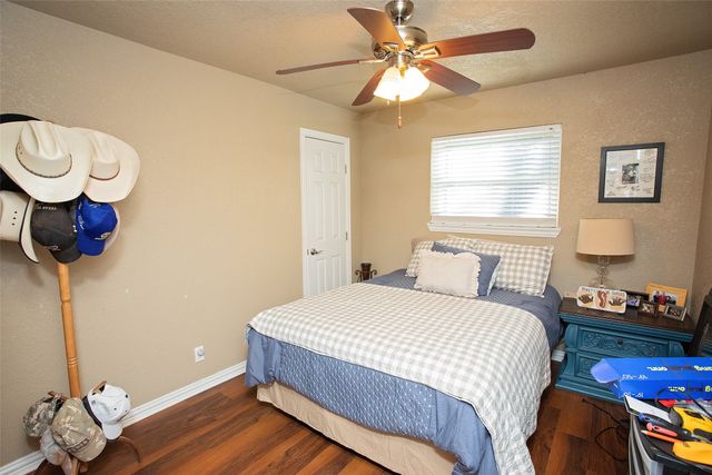 1405 Thompson Drive, Graham, TX 76450