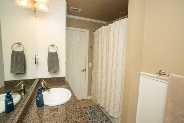 1405 Thompson Drive, Graham, TX 76450