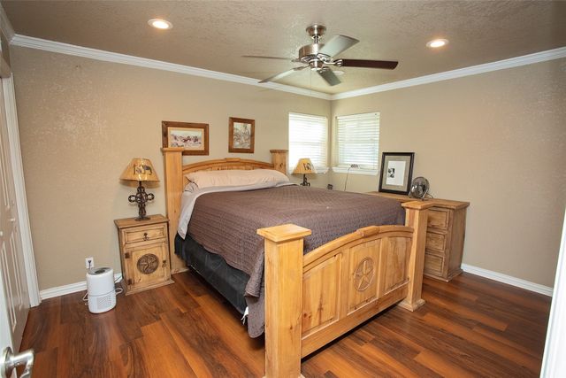 1405 Thompson Drive, Graham, TX 76450