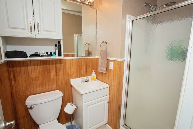 1405 Thompson Drive, Graham, TX 76450