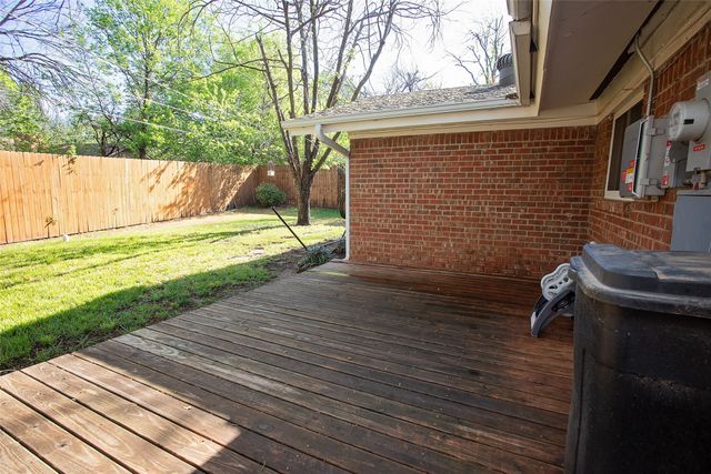 1405 Thompson Drive, Graham, TX 76450