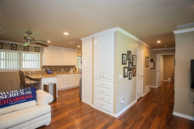 1405 Thompson Drive, Graham, TX 76450