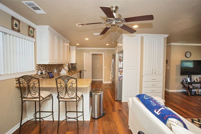 1405 Thompson Drive, Graham, TX 76450