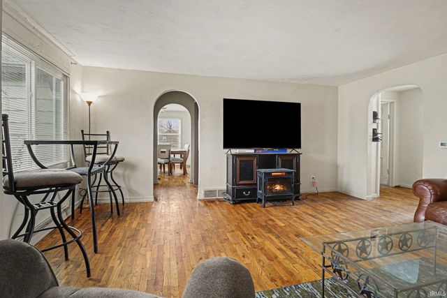 58820 County Road 111 Road, Elkhart, IN 46517