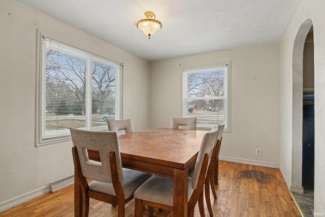 58820 County Road 111 Road, Elkhart, IN 46517