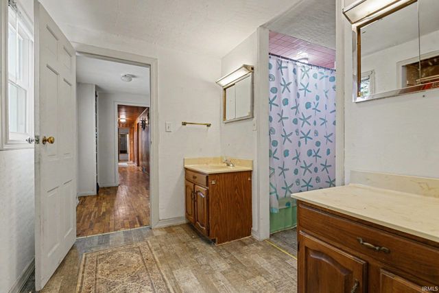 58820 County Road 111 Road, Elkhart, IN 46517