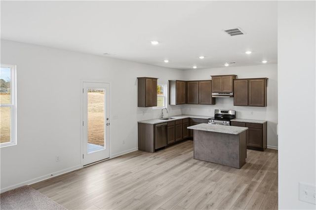 126 Hampton Hollow Drive, Jefferson, GA 30549