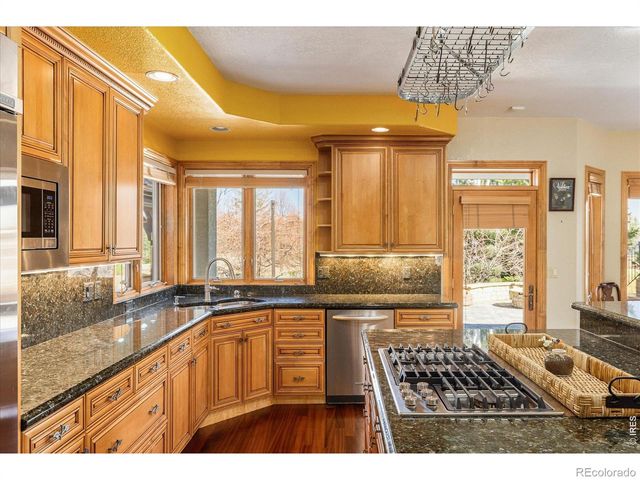 8630 Crimson Clover Lane, Longmont, CO 80503