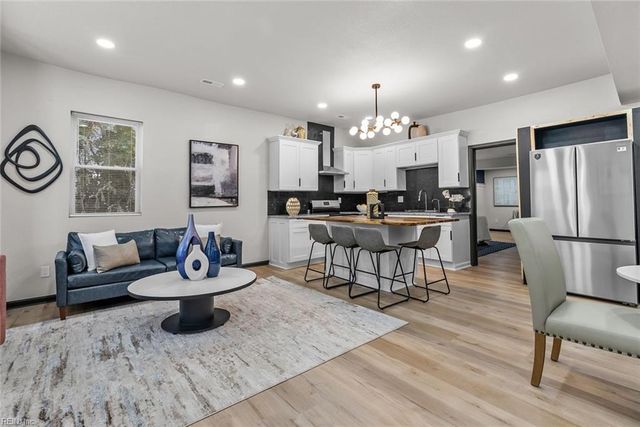 724 C AVE, Norfolk, VA 23504