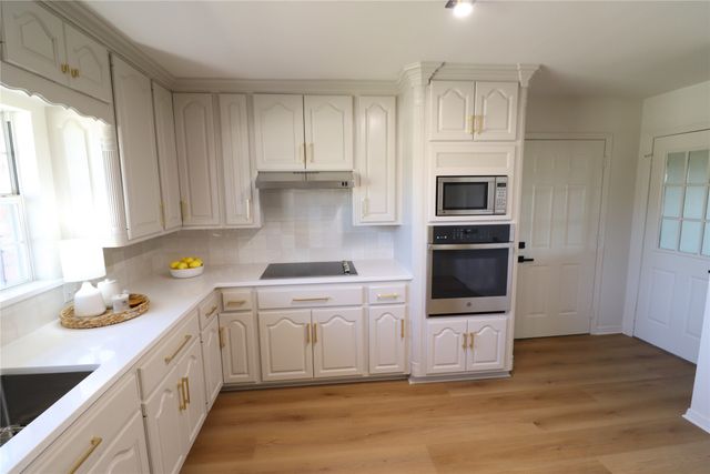 957 Frog Hollar, Bowie, TX 76230